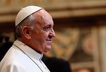 Igreja é «fraca» quando se torna «mundana», alerta o Papa