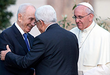 Papa Francisco com presidentes de Israel e Palestina