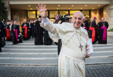 Papa quer uma Igreja mais «acolhedora e acessível» para as famílias