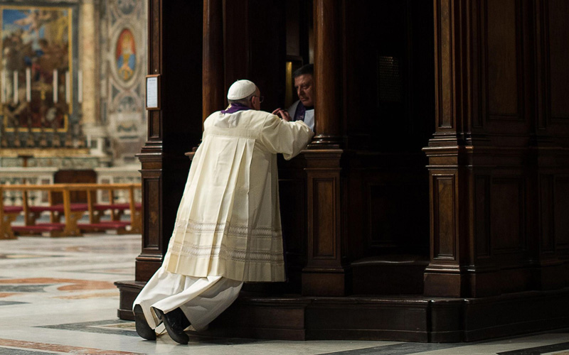 Igreja nunca pode «pôr condições à misericórdia»